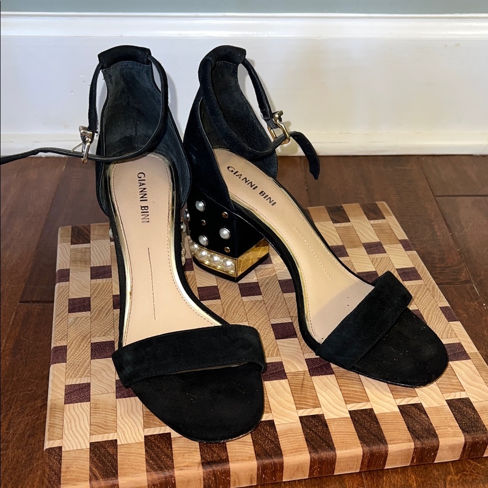 Gianni Bini Black Women's Heels Sz 8
